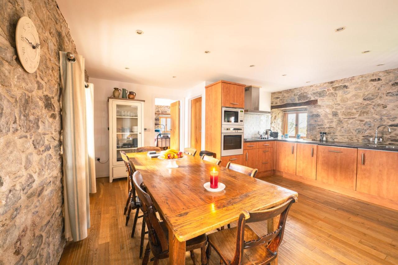 Stunning Converted Granary In Heart Of St Davids Kültér fotó